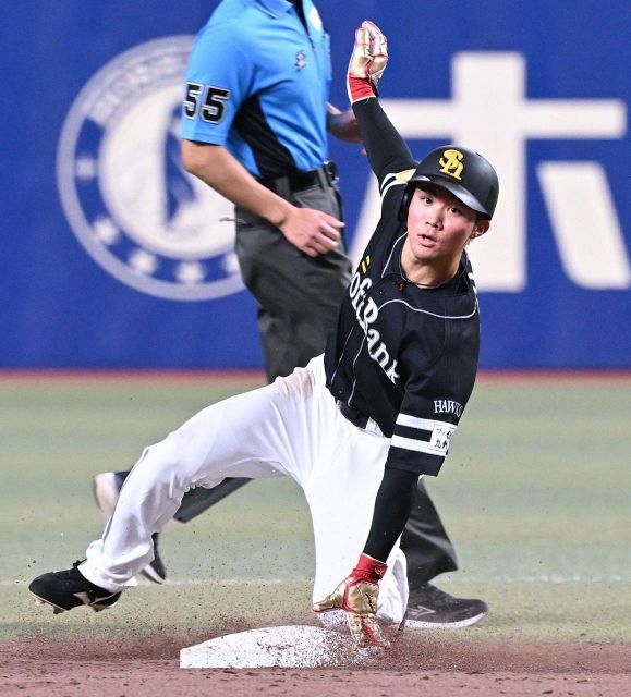 動画】楽天・島内宏明苦笑いでロッカー2往復 「バットも折るし心も折る