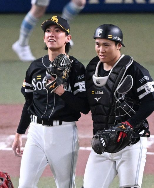 動画】楽天・島内宏明苦笑いでロッカー2往復 「バットも折るし心も折る