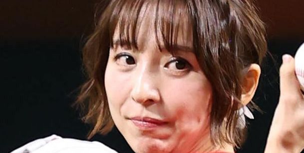 カースト最上位ママ過ぎ」電撃再婚の篠田麻里子40歳〝肩出しフライト
