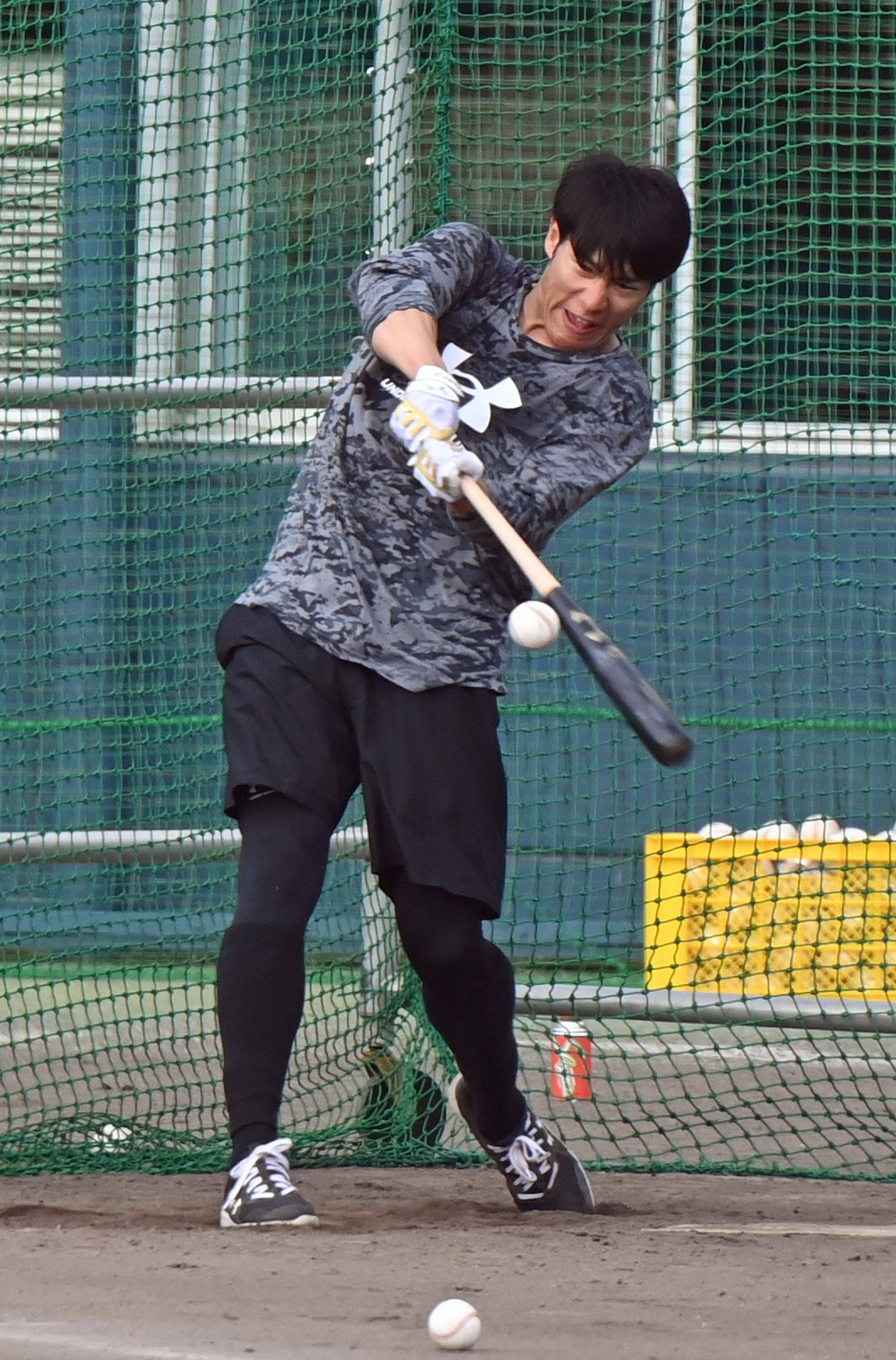 1.18柳田悠岐自主トレ】おタカらギャラリー：「おっ！」でつながる地元