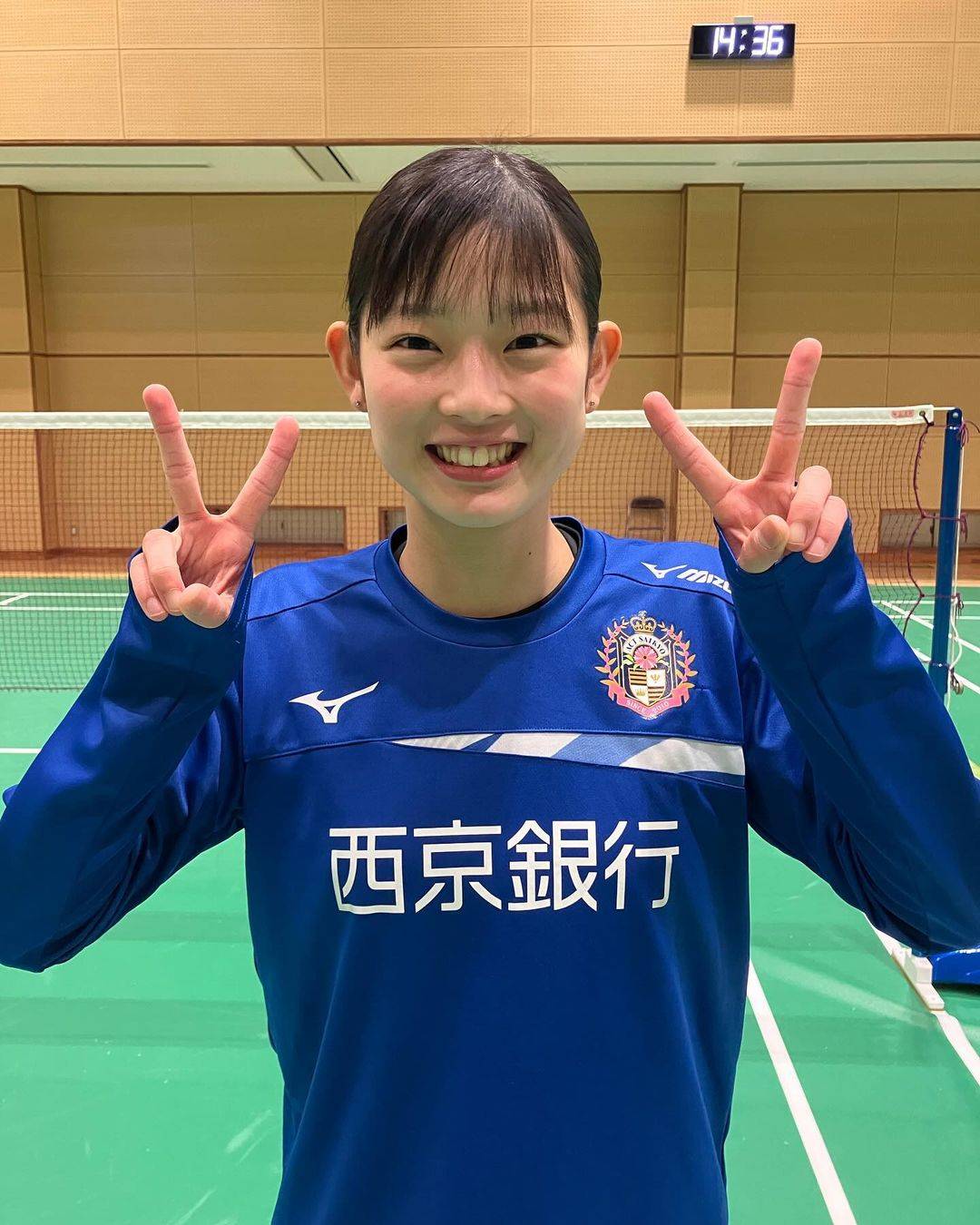ACT西京バドミントン限定Tシャツ サイン入り けずり