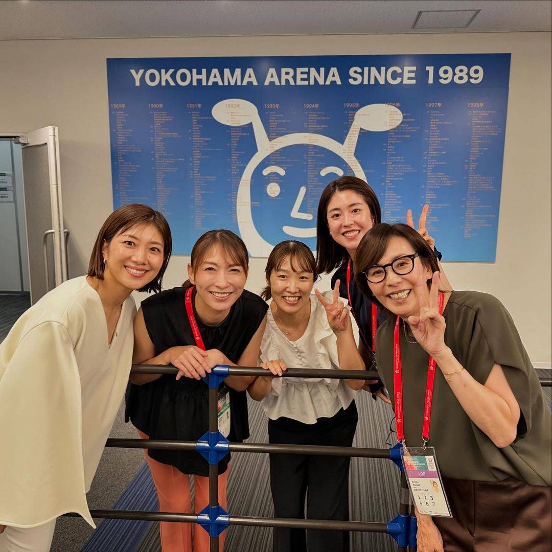 陣内久美子 スゴイ面子」バド界レジェンド大集結、オグシオら5ショットなどにファン大興奮「たまらないショット」「陣内貴美子さんって偉大」：「おっ！」でつながる地元密着のスポーツ応援メディア  西スポWEB OTTO!