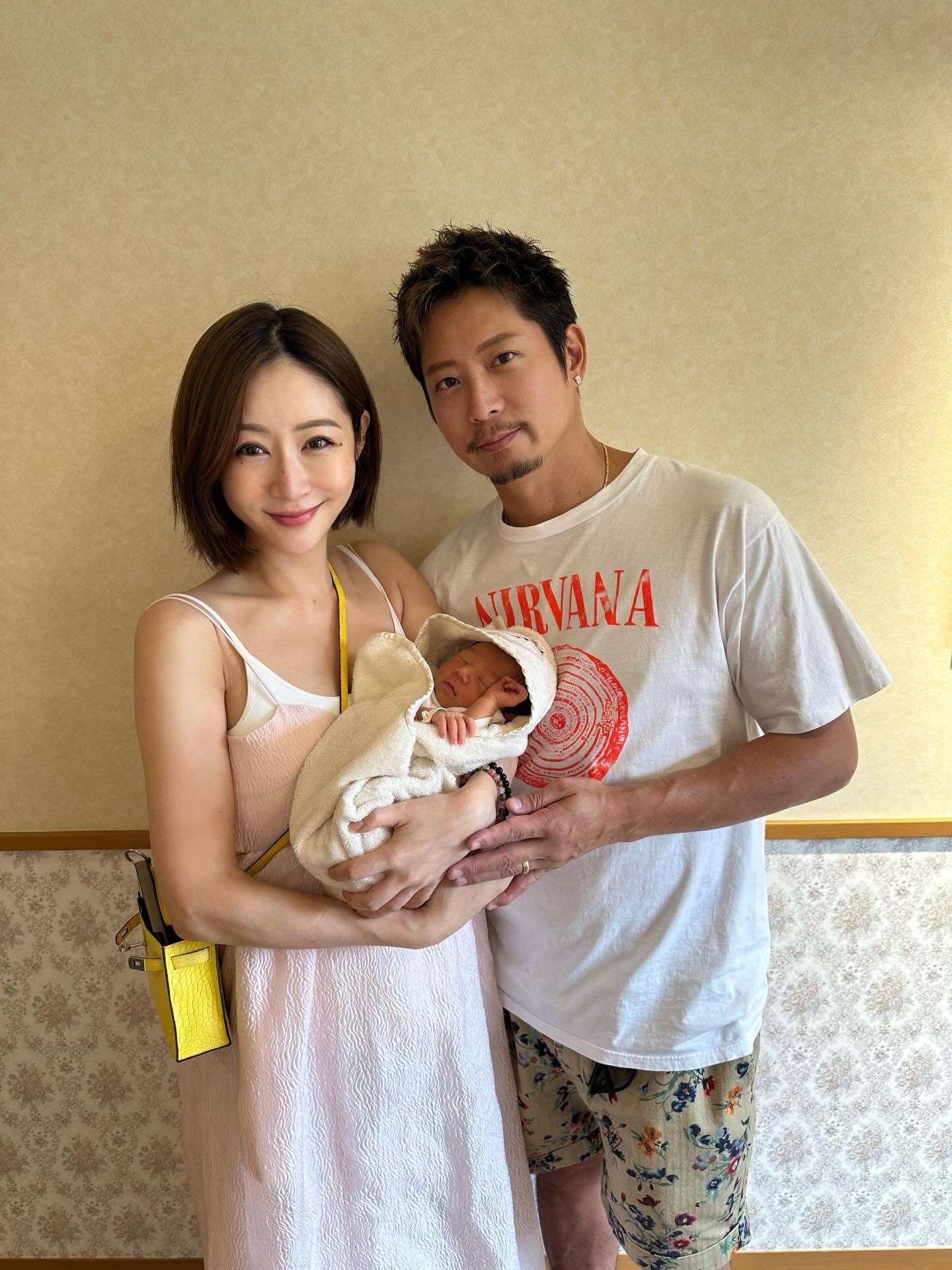 宮崎県　露出 服装、露出し過ぎ??〟SNS批判に産後のタレントが困惑…「地方は肩出す人少ないから」と友人も推測  9月に第5子が誕生：「おっ！」でつながる地元密着のスポーツ応援メディア 西スポWEB OTTO!
