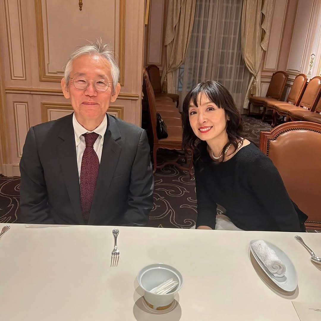 民代 婦人 Shall we ダンス？」から28年…草刈民代と映画監督夫との2ショットに反響続々「もうすぐ還暦とは…」「素敵すぎます」：「おっ！」でつながる地元密着のスポーツ応援メディア  西スポWEB OTTO!