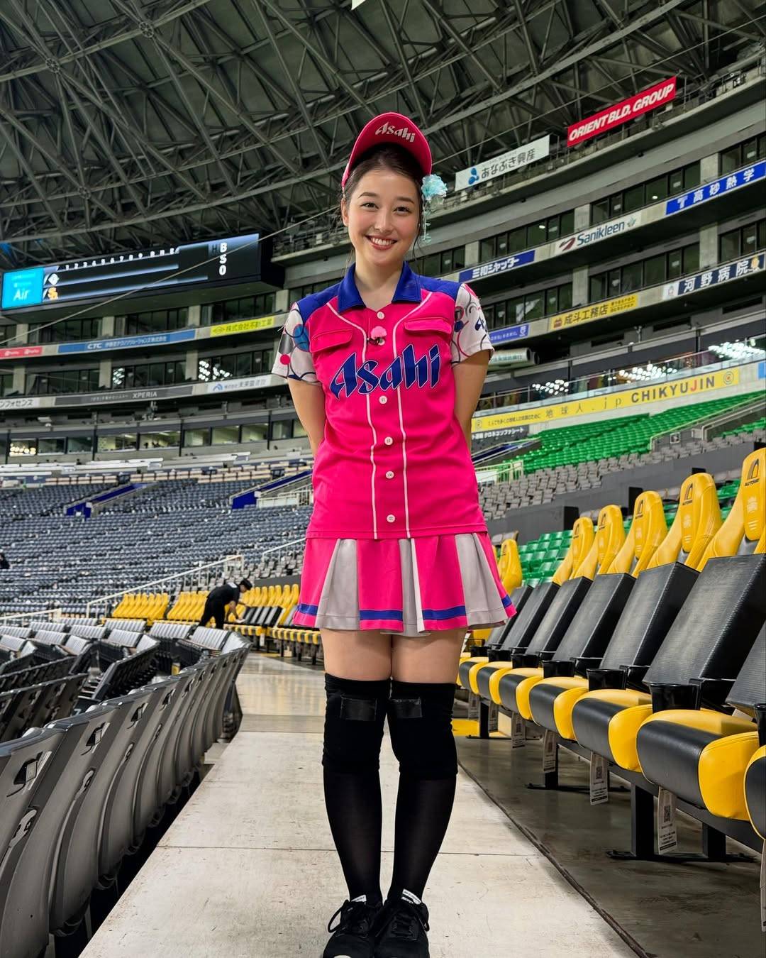 超ミニスカート　女子アナ PayPayドーム!!」24歳・新人アナの売り子に挑戦〝絶対領域〟あらわ姿にネット熱狂「超絶可愛い♡」「始球式に立ってほしい」：「おっ！」でつながる地元密着のスポーツ応援メディア  西スポWEB OTTO!