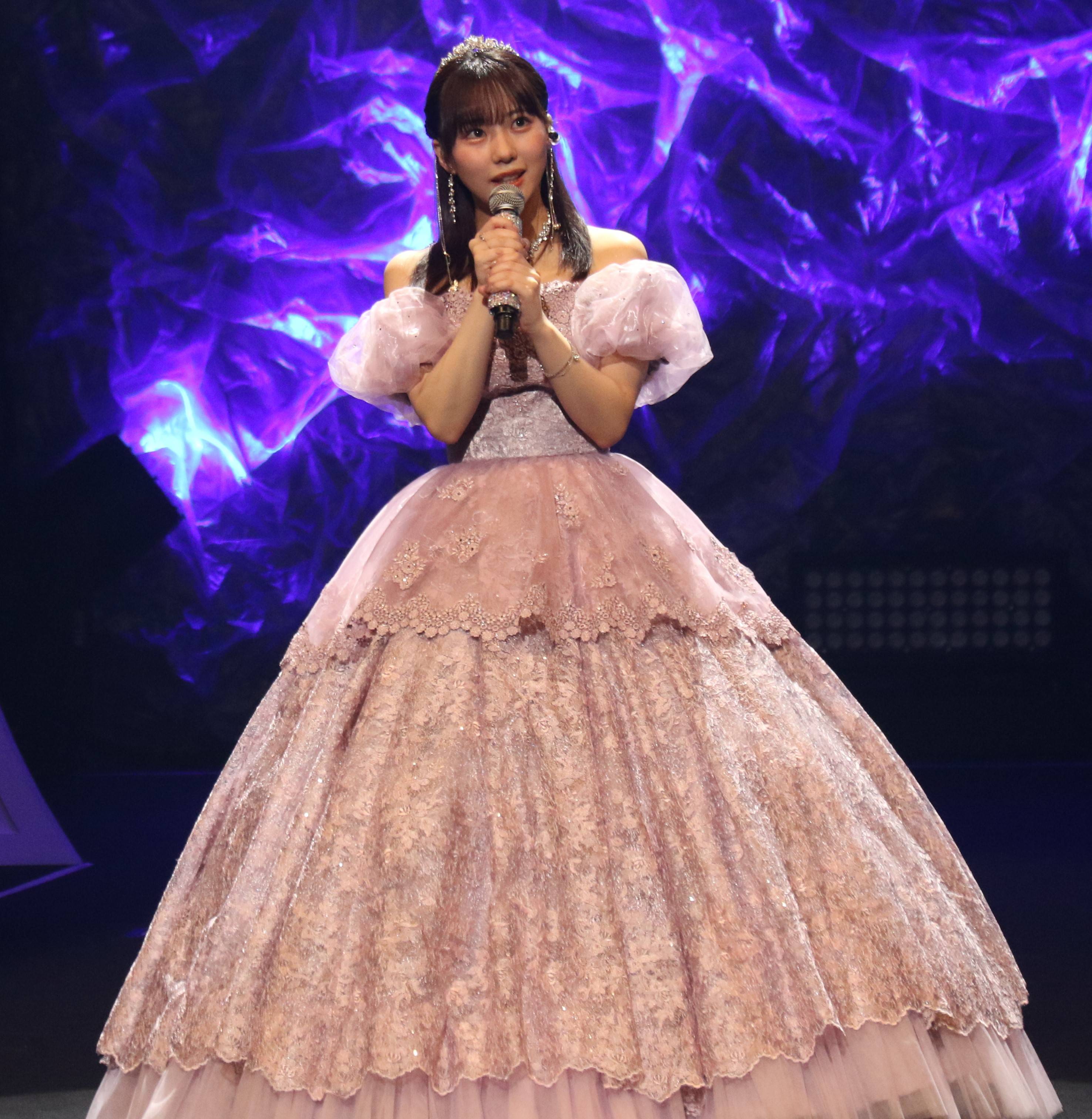 令和のグラビアクイーン〟田中美久 11歳でHKT48に加入〝なこみく
