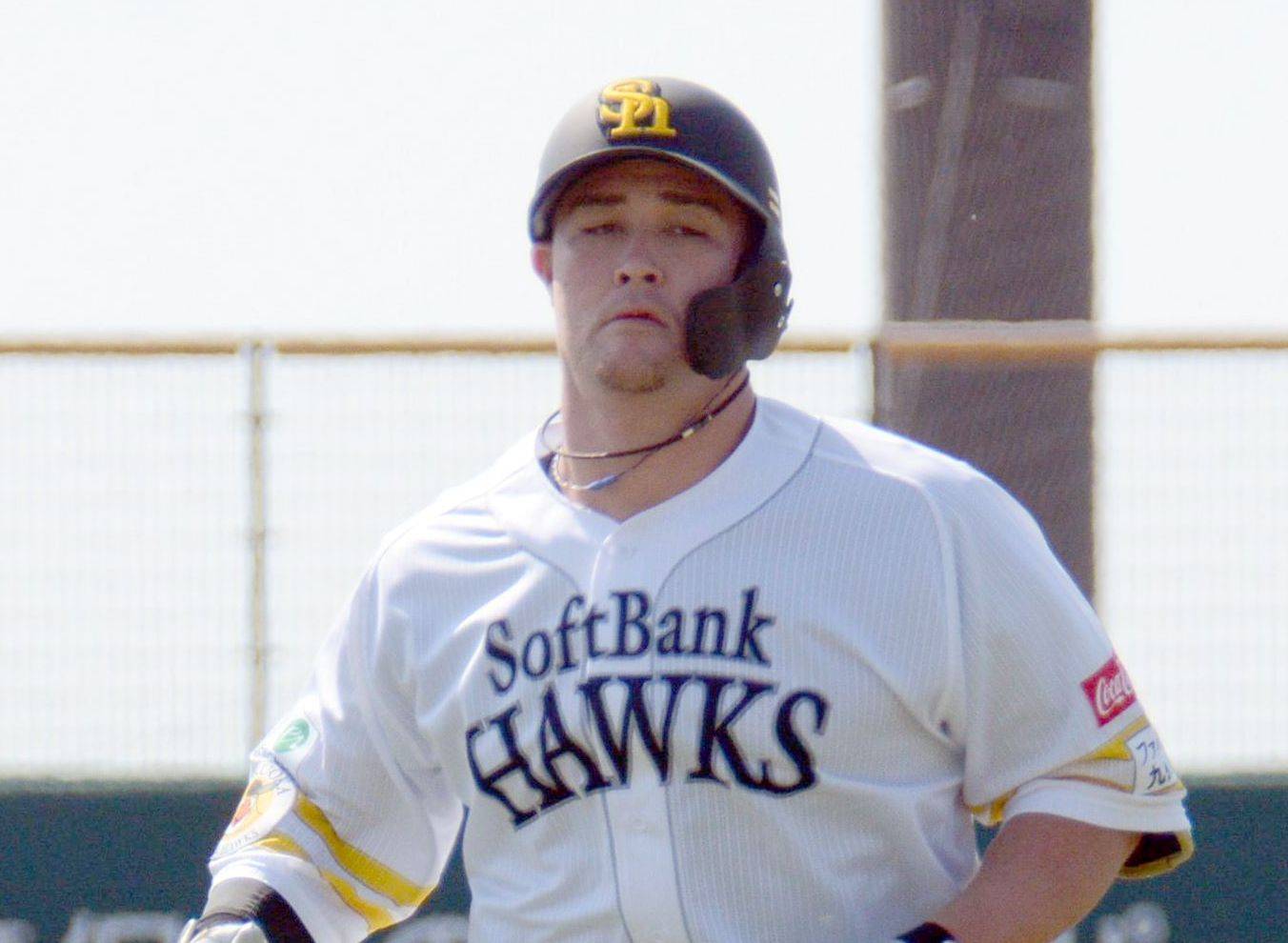 ソフトバンクホークス　リチャード選手　木製バット 長いし重い」ソフトバンク・リチャード、小久保2軍監督モデルの