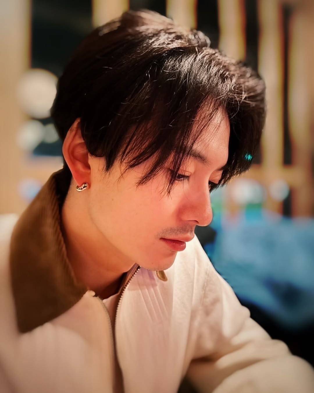 岡田将生　35歳を記念したPhoto tee 35th Photo TEE｜岡田将生｜MAILIVIS(メイリビス)