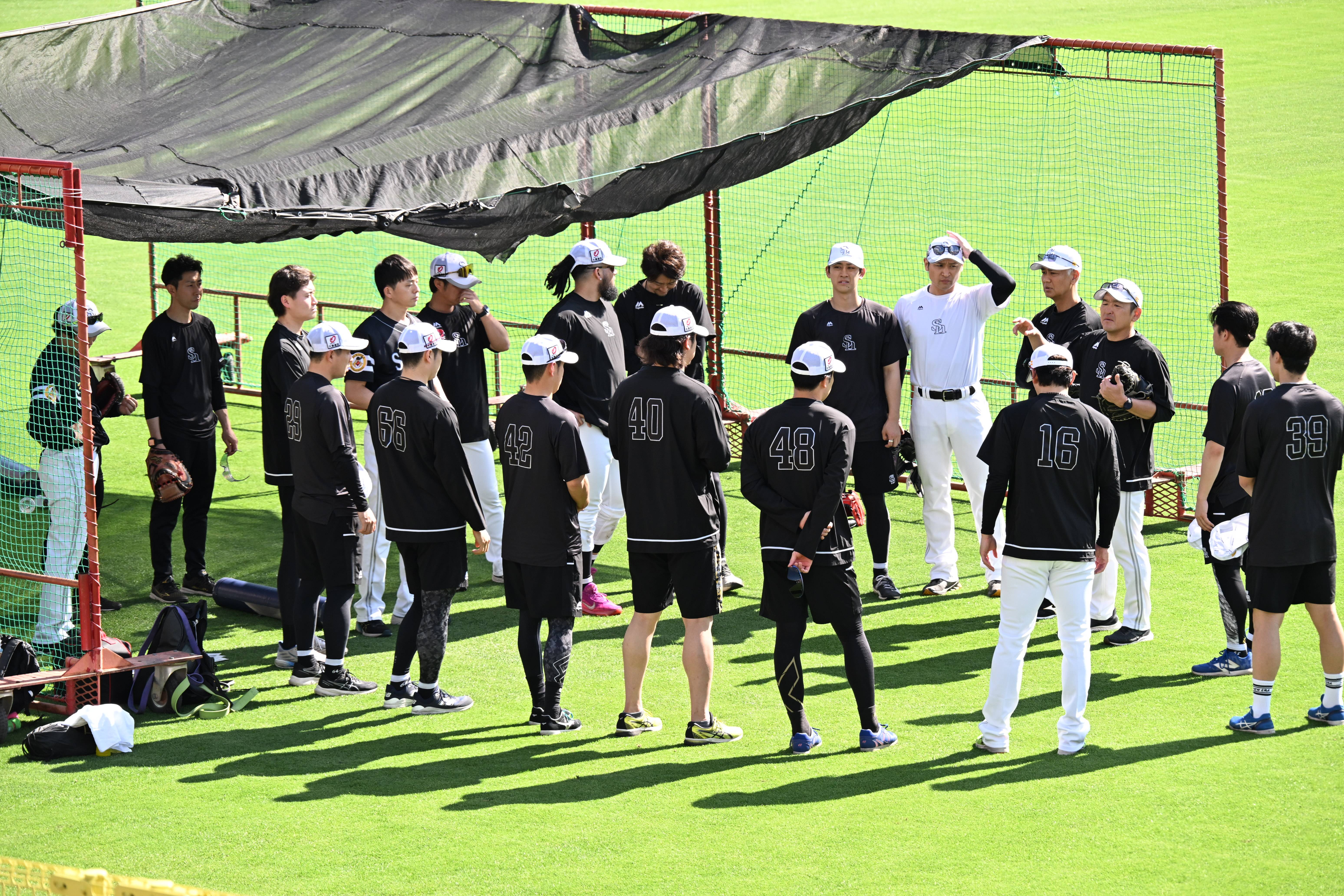 有原航平セ6球団白星達成！ 近藤健介が先制2ラン【6.17広島ー