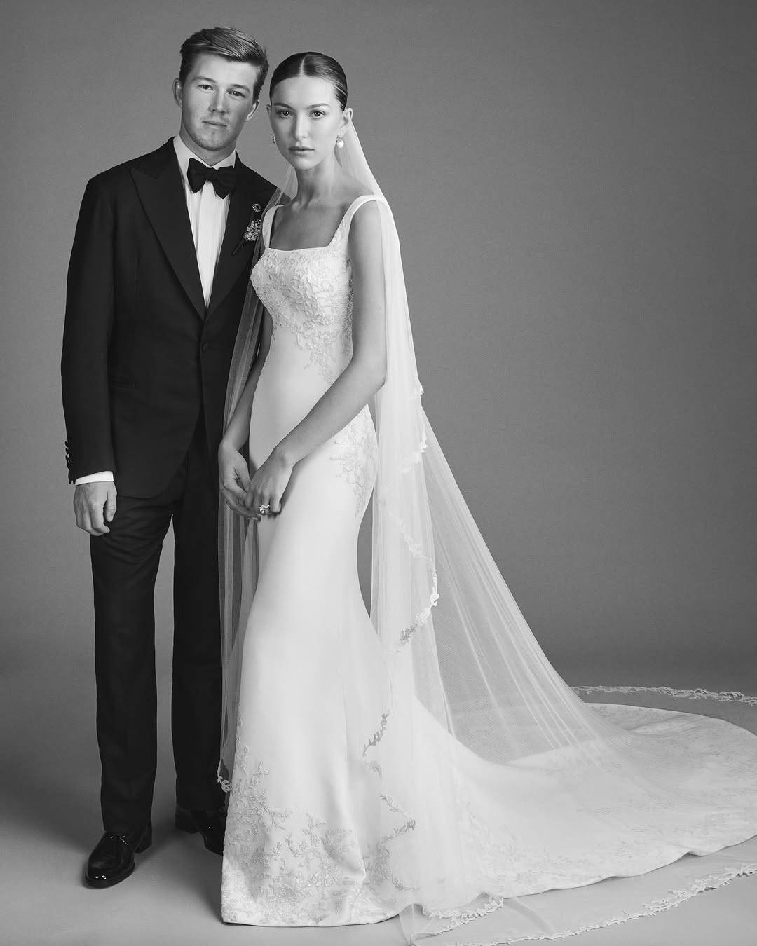 お父さんと鼻がそっくり！」スティーブ・ジョブズさんのモデル娘がウエディングショット「美しい方ですね」「世の中って本当に不公平…」：「おっ！」でつながる地元密着のスポーツ応援メディア  西スポWEB OTTO!