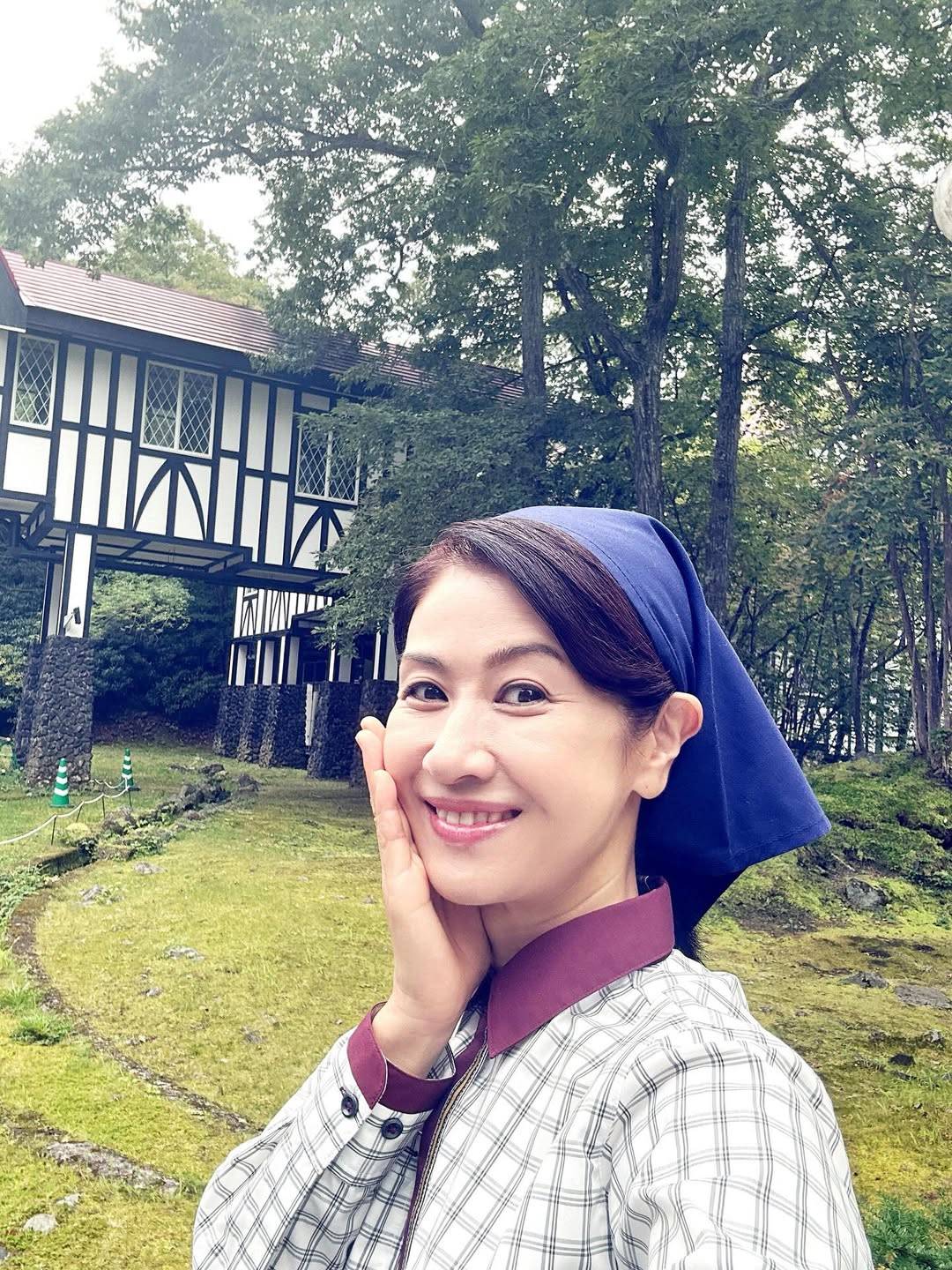小林 綾子