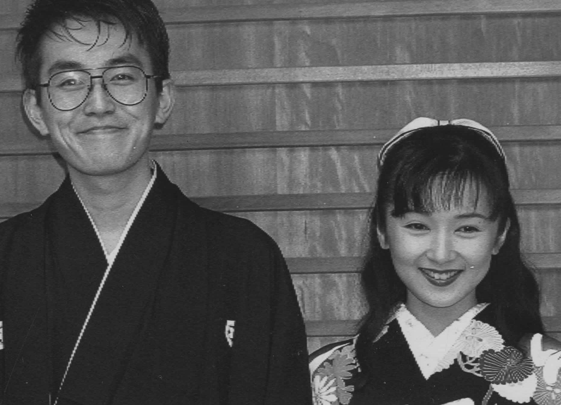 金髪でメガネも違う」元アイドル妻が公開、羽生九段〝イメージがらり