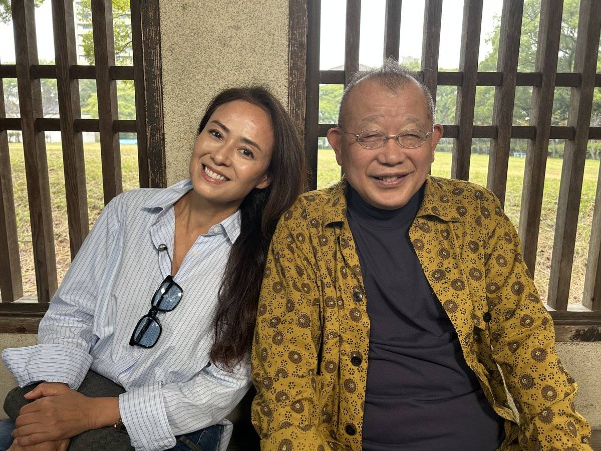 誰？」「ゴクミだと思わなかった」〝元祖国民的美少女〟が住宅街を