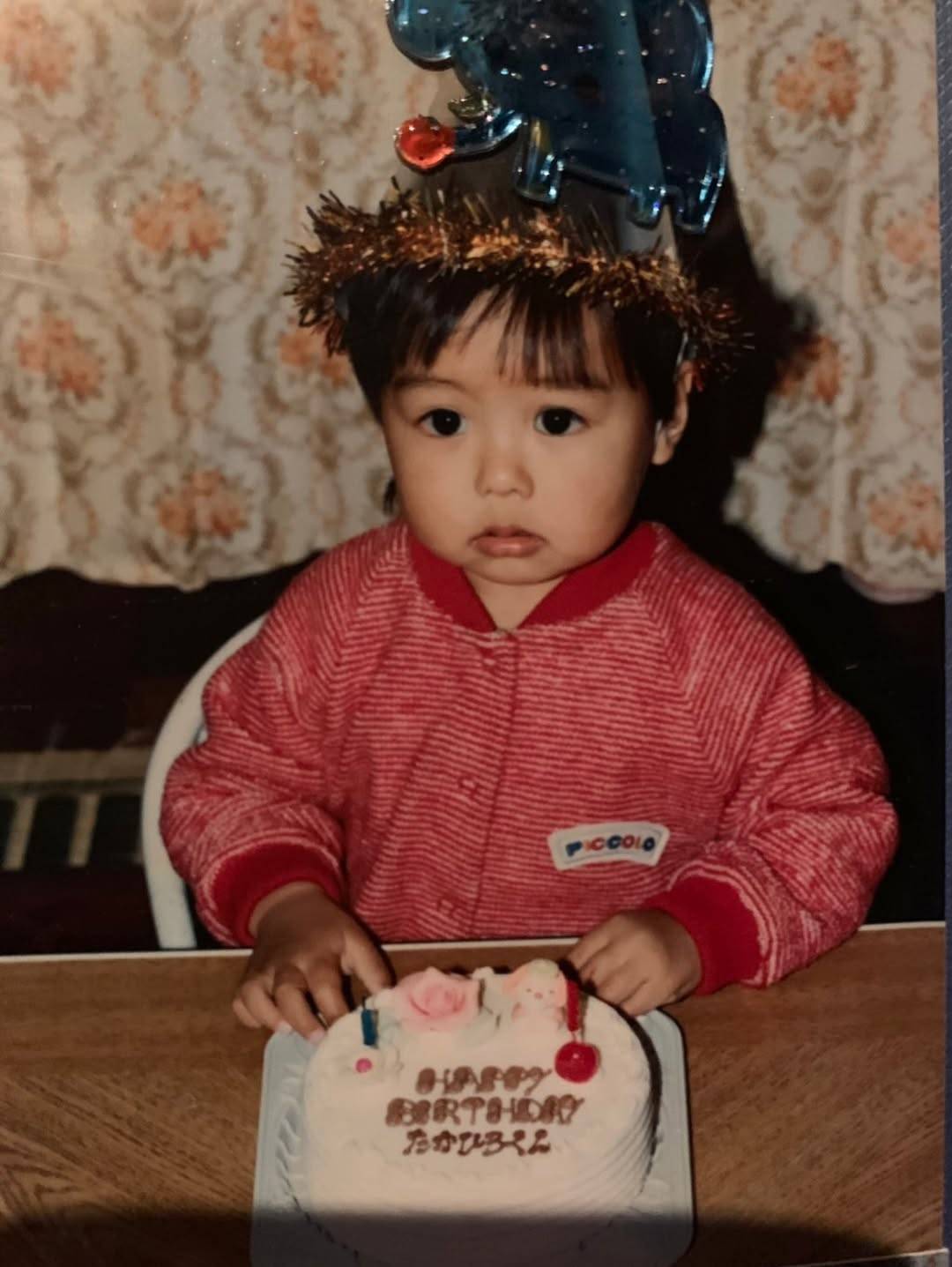 たかひろ 全部可愛すぎて…」TAKAHIRO、41歳誕生日に〝幼少期の写真〟公開に反響