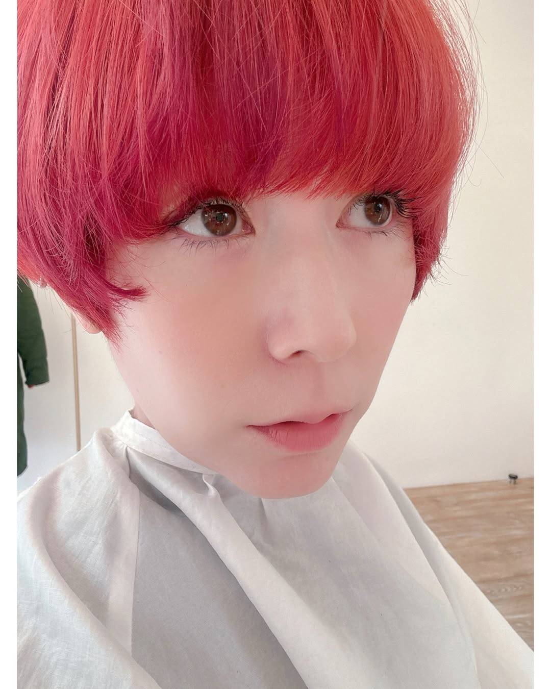 もはや誰だかわからない」木村カエラ〝仰天〟新ヘアに「ひえええ」「神