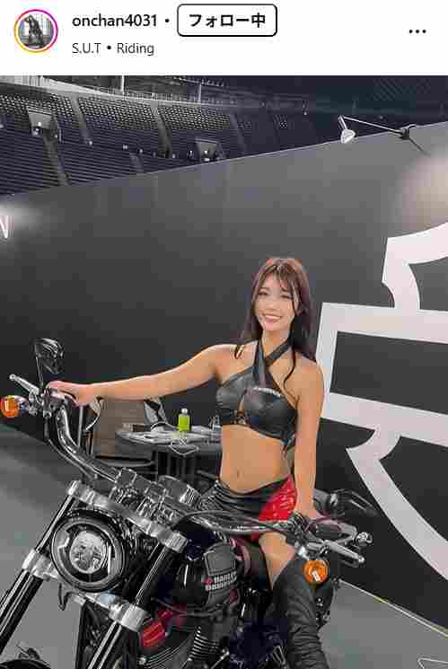 高品質！バーバリーライオン 右後肢（爪4本付）骨格　※登録票付 ハーレー跨がりショット〟で話題の成沢紫音(インスタグラムo｜ニーハイ