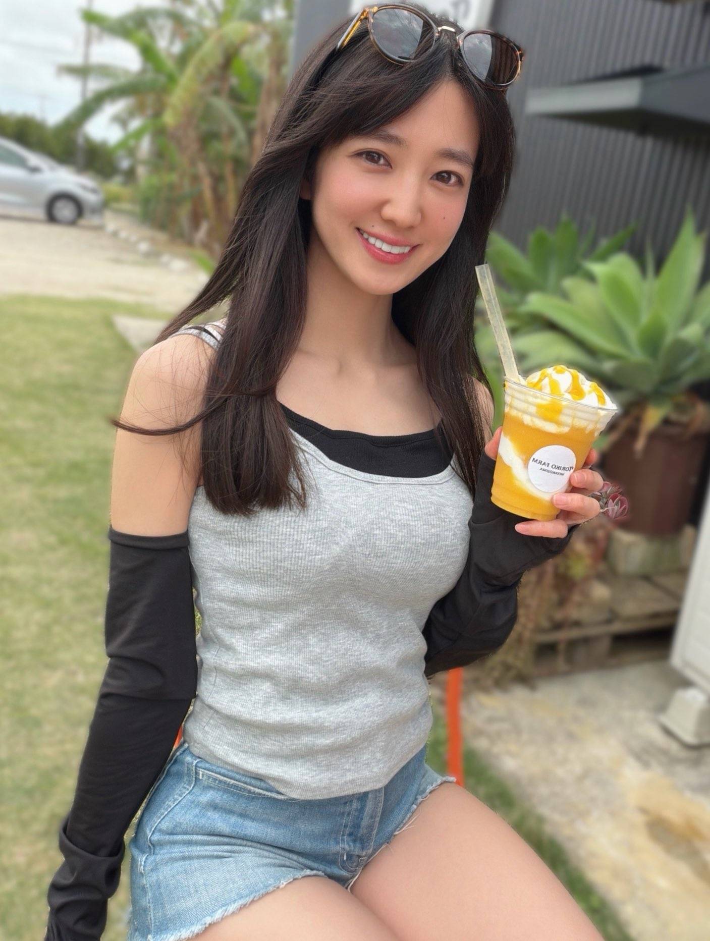 5度見しました」超ミニデニム〝日本一可愛い剣道女子〟佐藤あかり