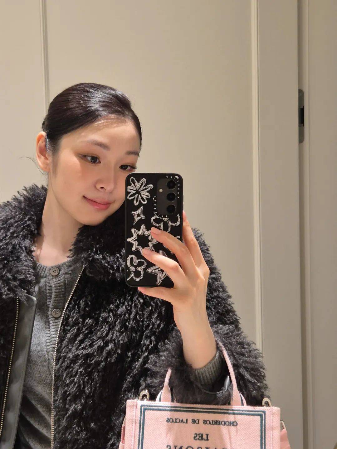 キム・ヨナさん〝雰囲気がらり〟最新ショットに反響続々「レベチ