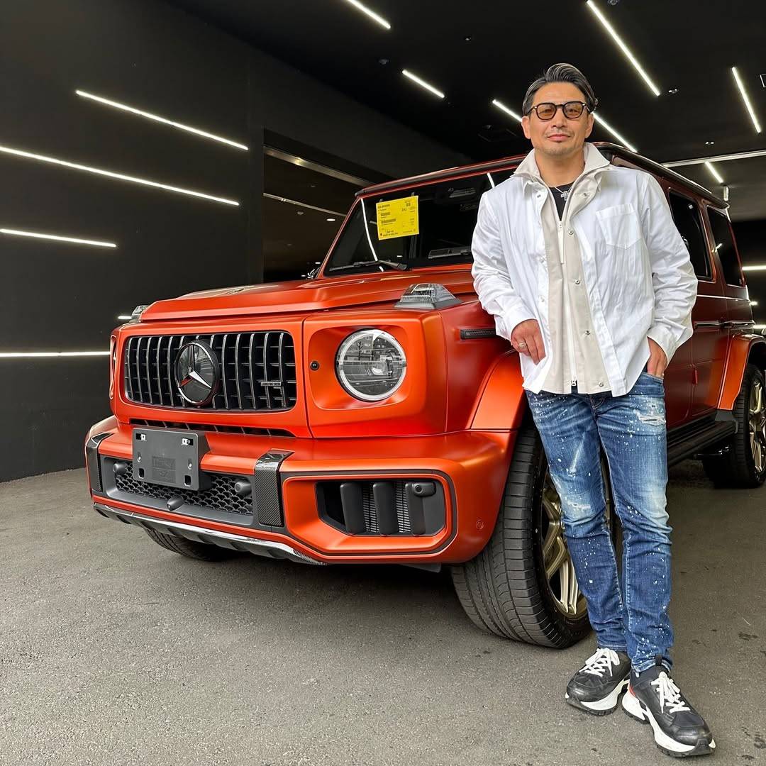 めちゃくちゃ目立つ色。見たことない」魔裟斗〝3500万円新車納車〟姿に