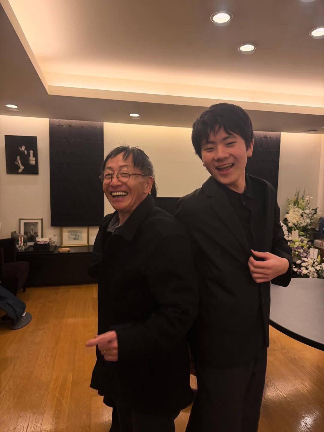 松潤が普通に家に…」「超レア」トップアイドル、大物女優ら豪華