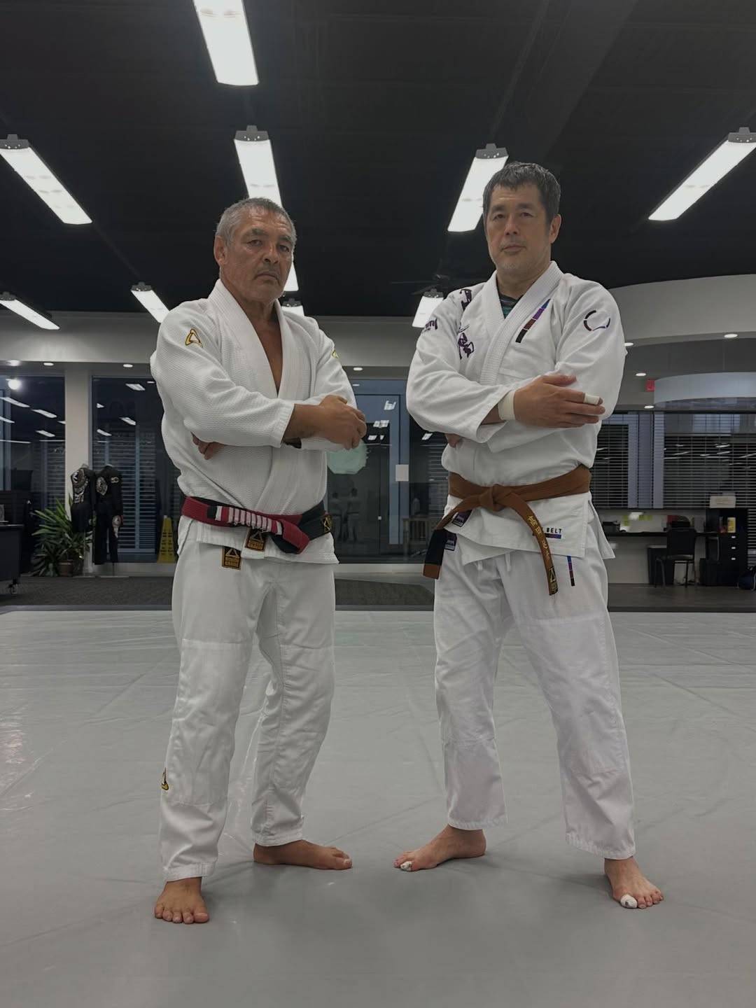 世紀の一戦から28年高田延彦〝400戦無敗の男〟との再会2ショットに