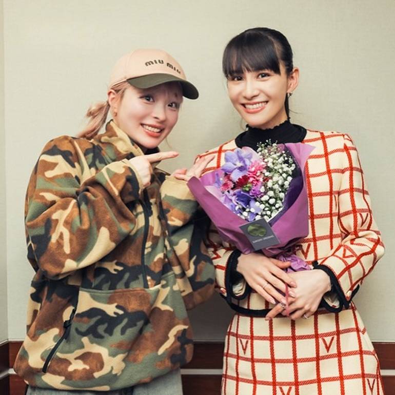 特定されない?」「ご自宅?」新婚あ～ちゃん、〝癒しの空間〟公開に