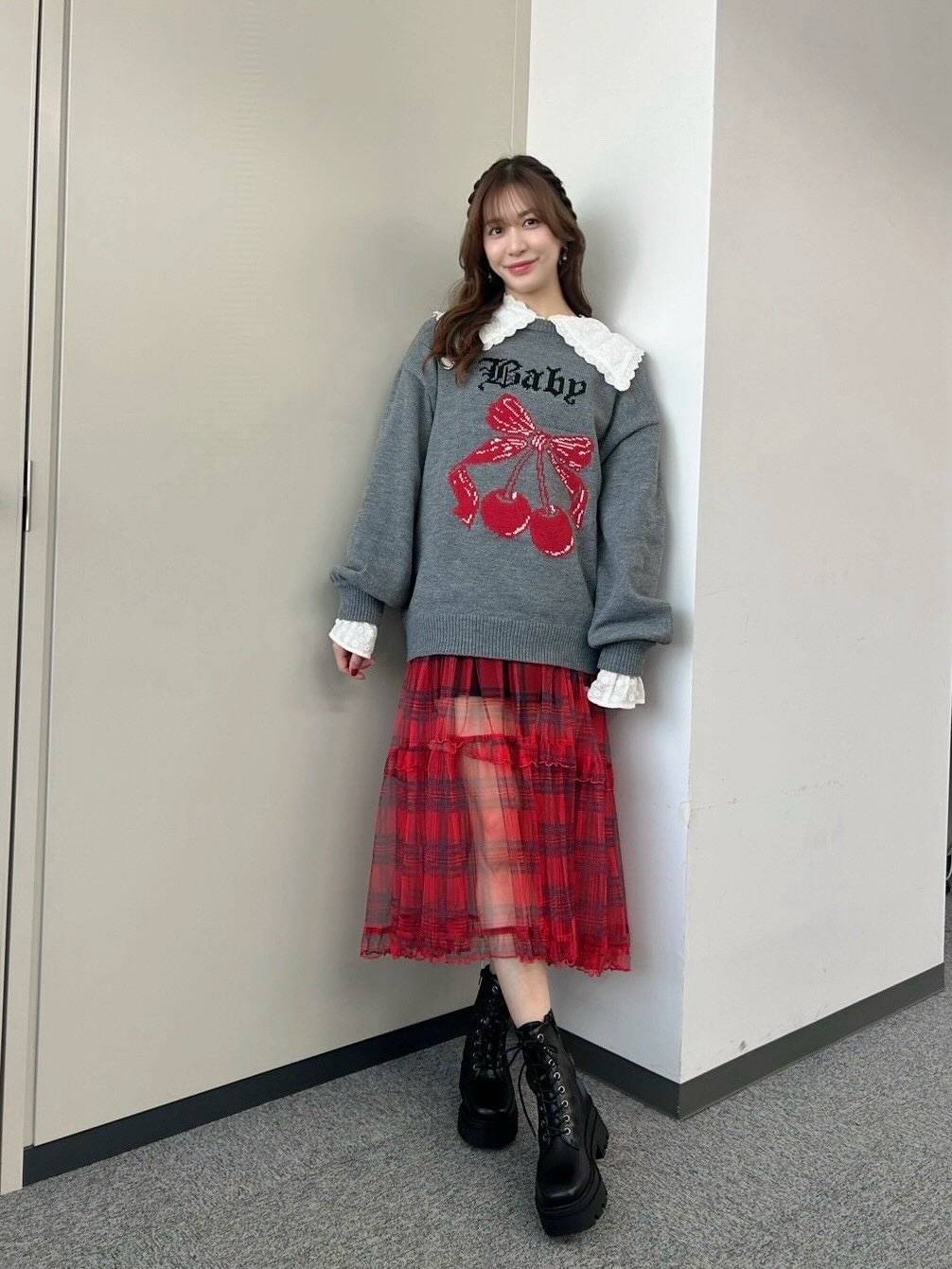 星ちゃん　　大島麻衣セット 脚長バランスが神！大島麻衣、ニットセットアップで映えるスラッと美脚