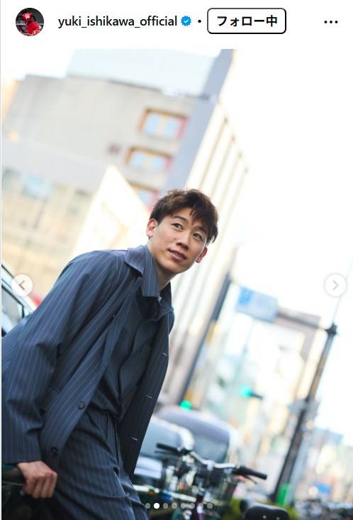 トップのみ　石川祐希モデル なんだこの等身」バレー石川祐希〝別人級〟モデル姿「これは反則すぎ