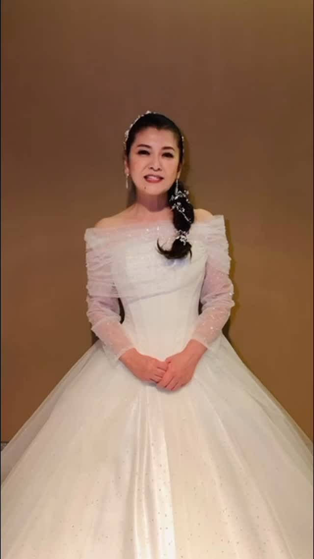 スケバン刑事II」から41年…58歳南野陽子〝初春純白ドレス〟に「涙出