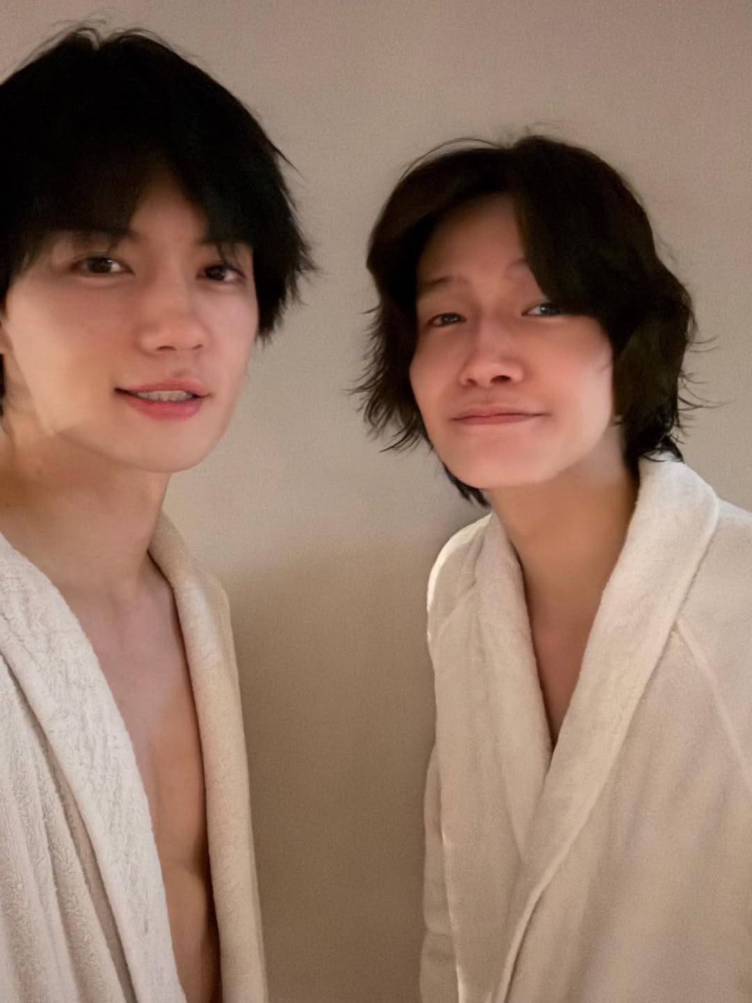セセセセクシーすぎだから♡」人気アイドル〝バスローブ2ショット