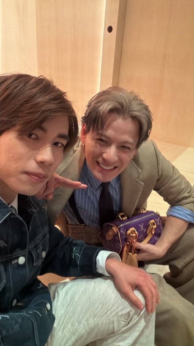 えっ平野くんなの」「2人の距離感が毎回近く」平野紫耀、金メダリスト