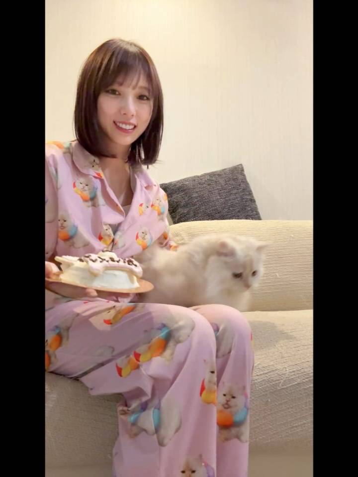 見えていいやつ？」与田祐希、プライベート〝パジャマ〟ショットに注目