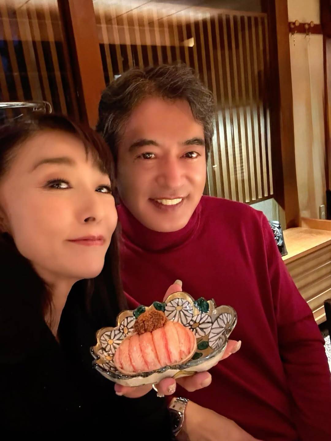 浅野 ゆう子 結婚 相手 写真
