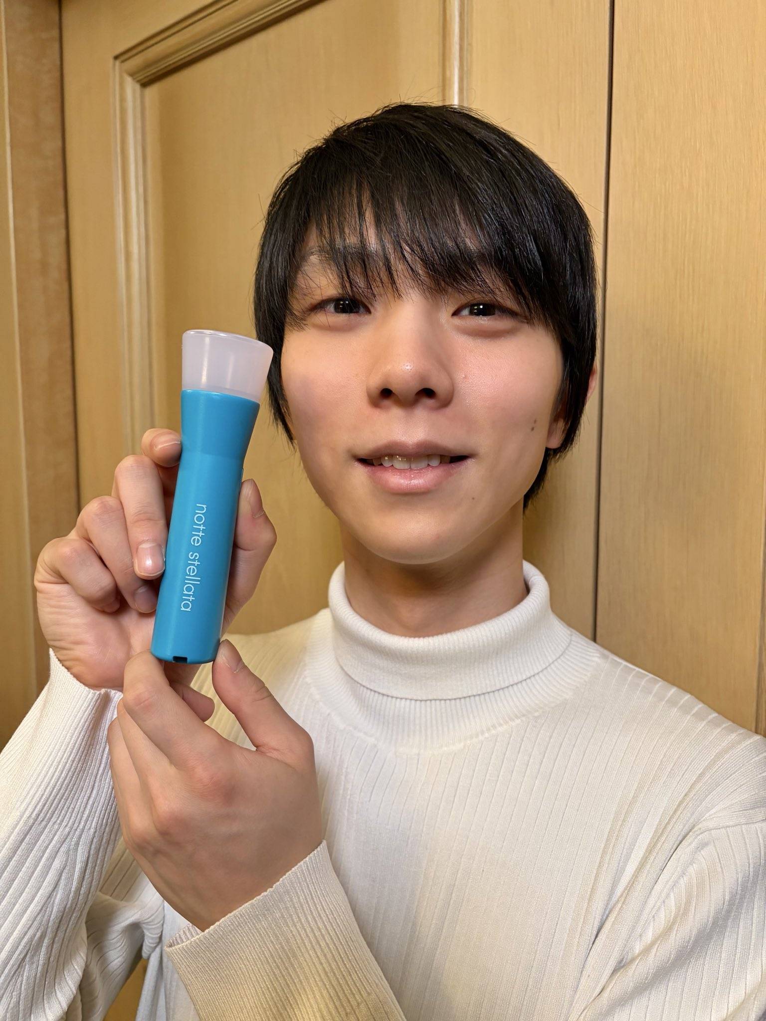 至近距離の座長～」羽生結弦〝どアップ〟素の笑顔ショットに反響続々