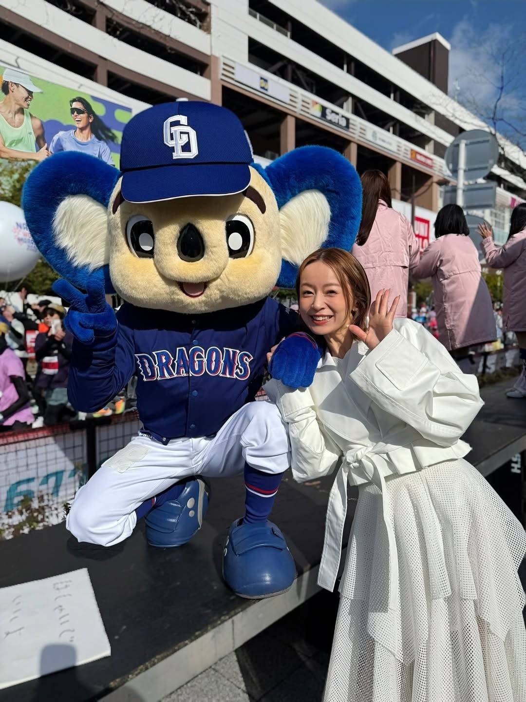 鈴木亜美　メッセージカード　非売品　激レア　アミーゴ 記憶の鈴木亜美さんと全然違う」鮮烈デビューから28年…44歳あみ～ゴ