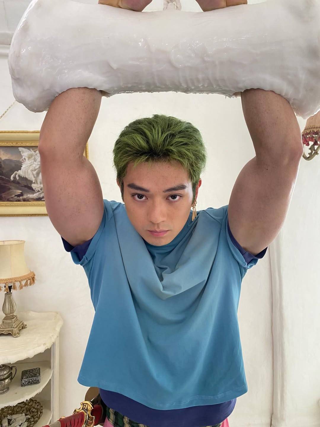 キャスティングした人、誰？神！」〝ゾロ〟新田真剣佑、完璧ボディ