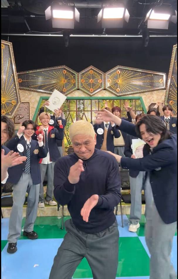 まじで何これ」松本人志、CMの次は20代アイドルと…〝おふざけダンス