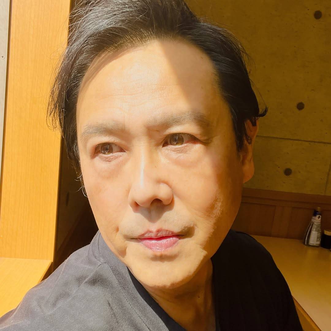薬師丸ひろ子 夫は