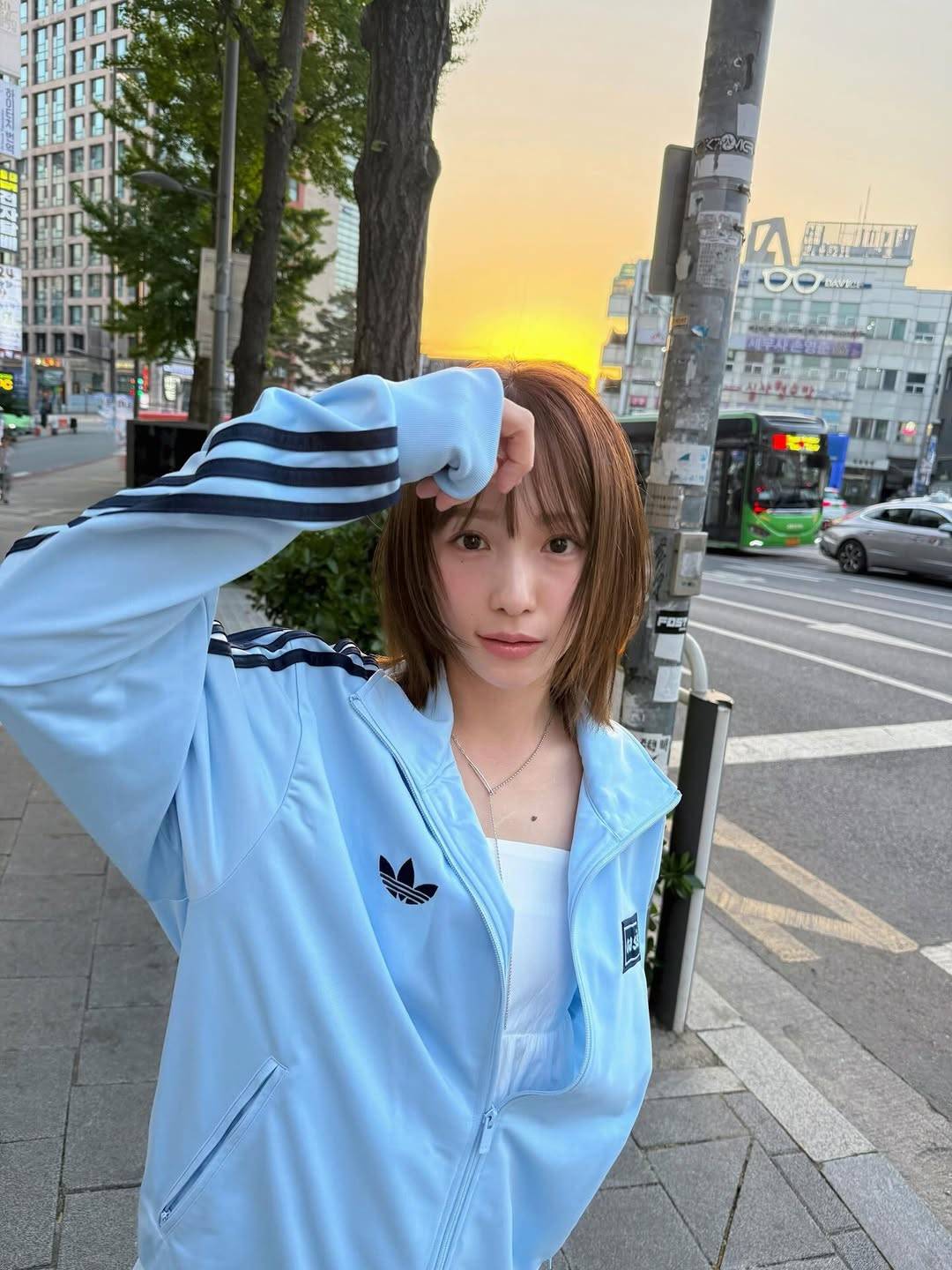 顔が違う…」4月に離婚発表、2児の母・川栄李奈〝変ぼう姿〟に「川栄っ