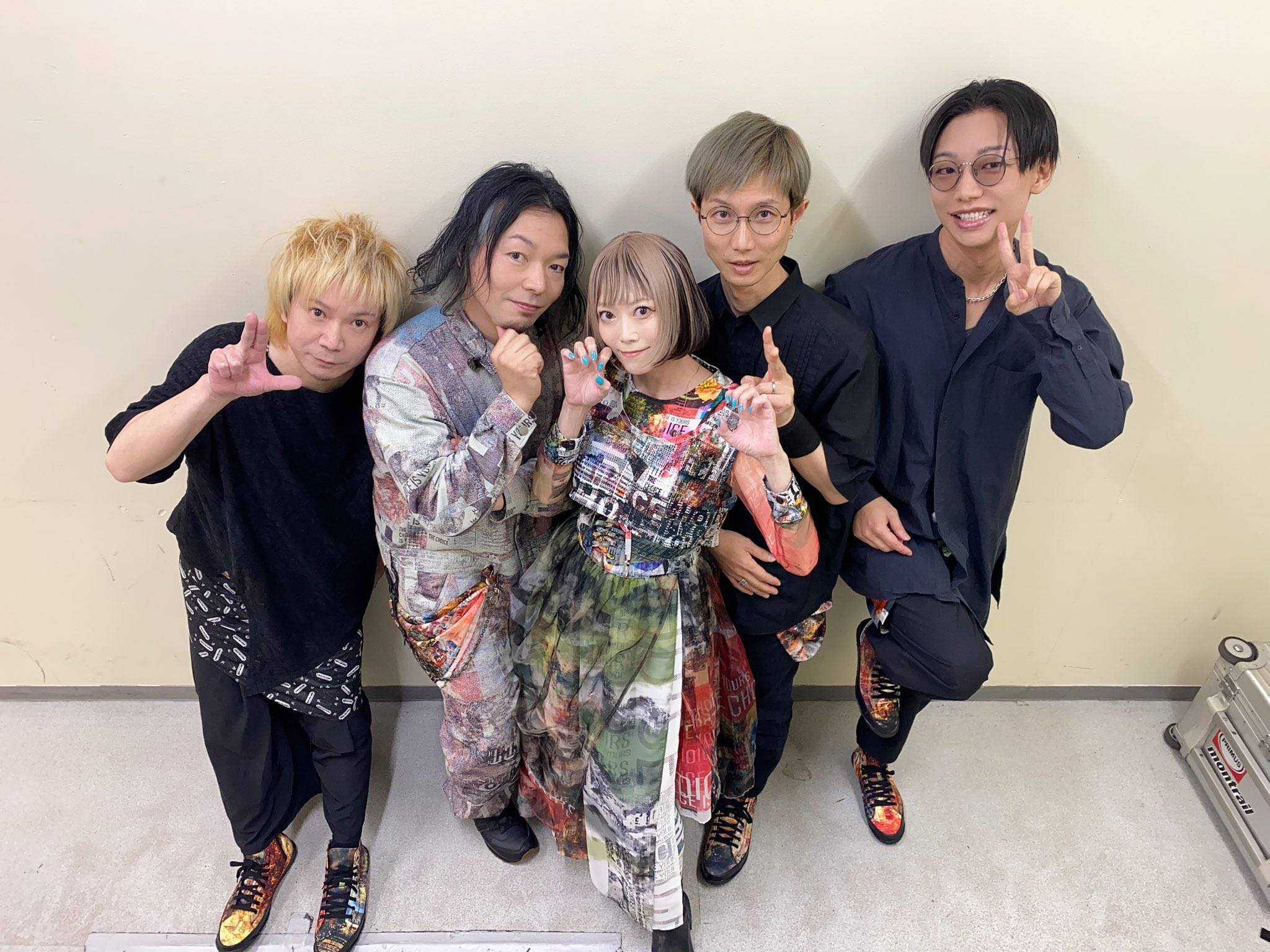 電撃解散から22年一夜限りの復活！Hysteric Blueバンドショットに