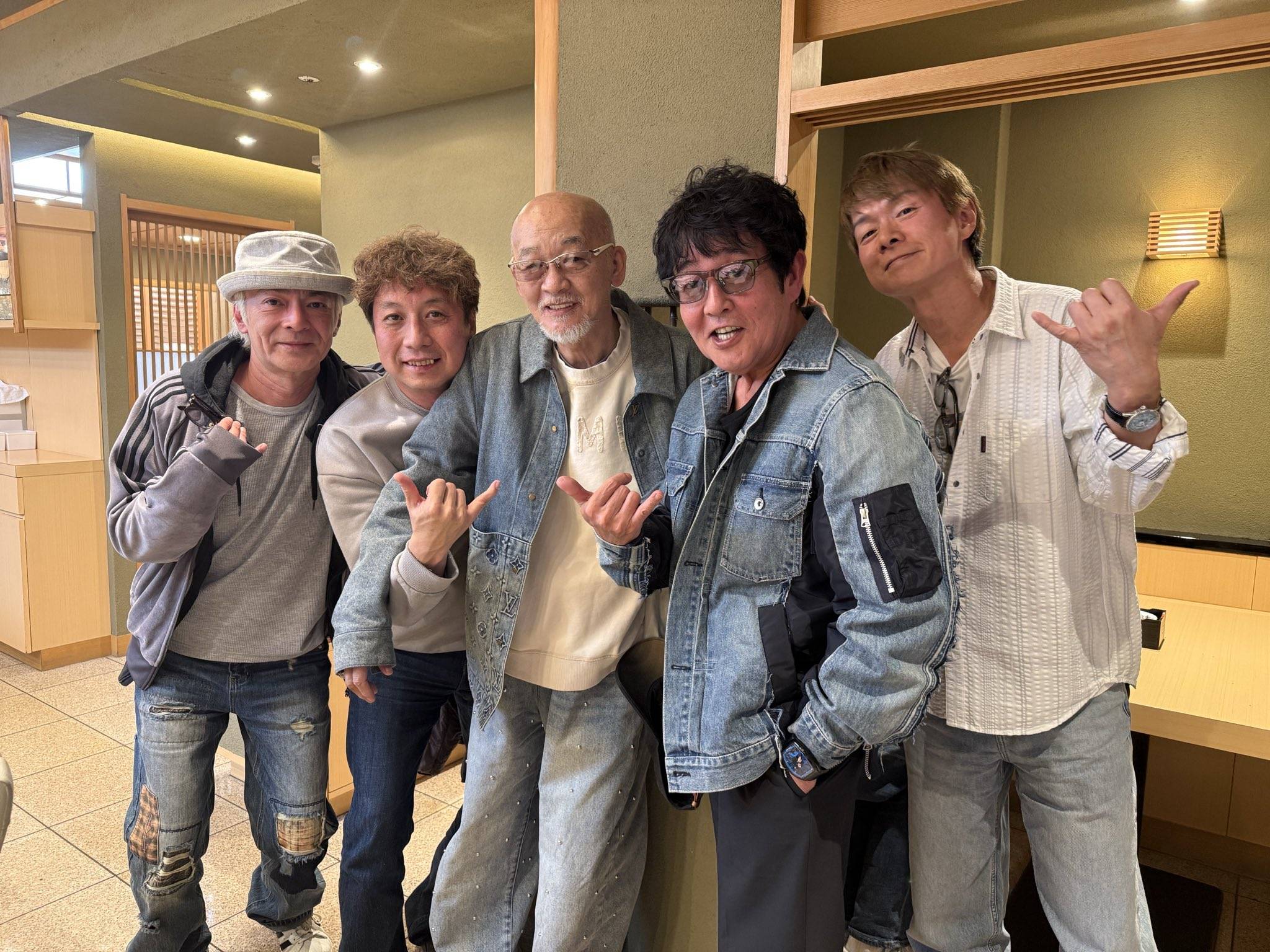 松山千春 家族写真