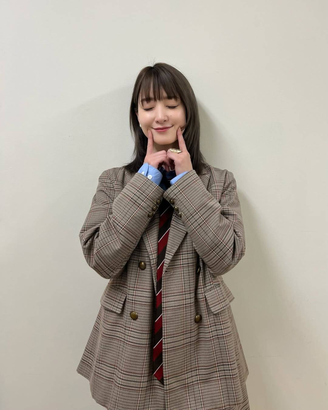 雰囲気ガラリ、剛力彩芽の近影が話題「ショートよりも今のセミロング