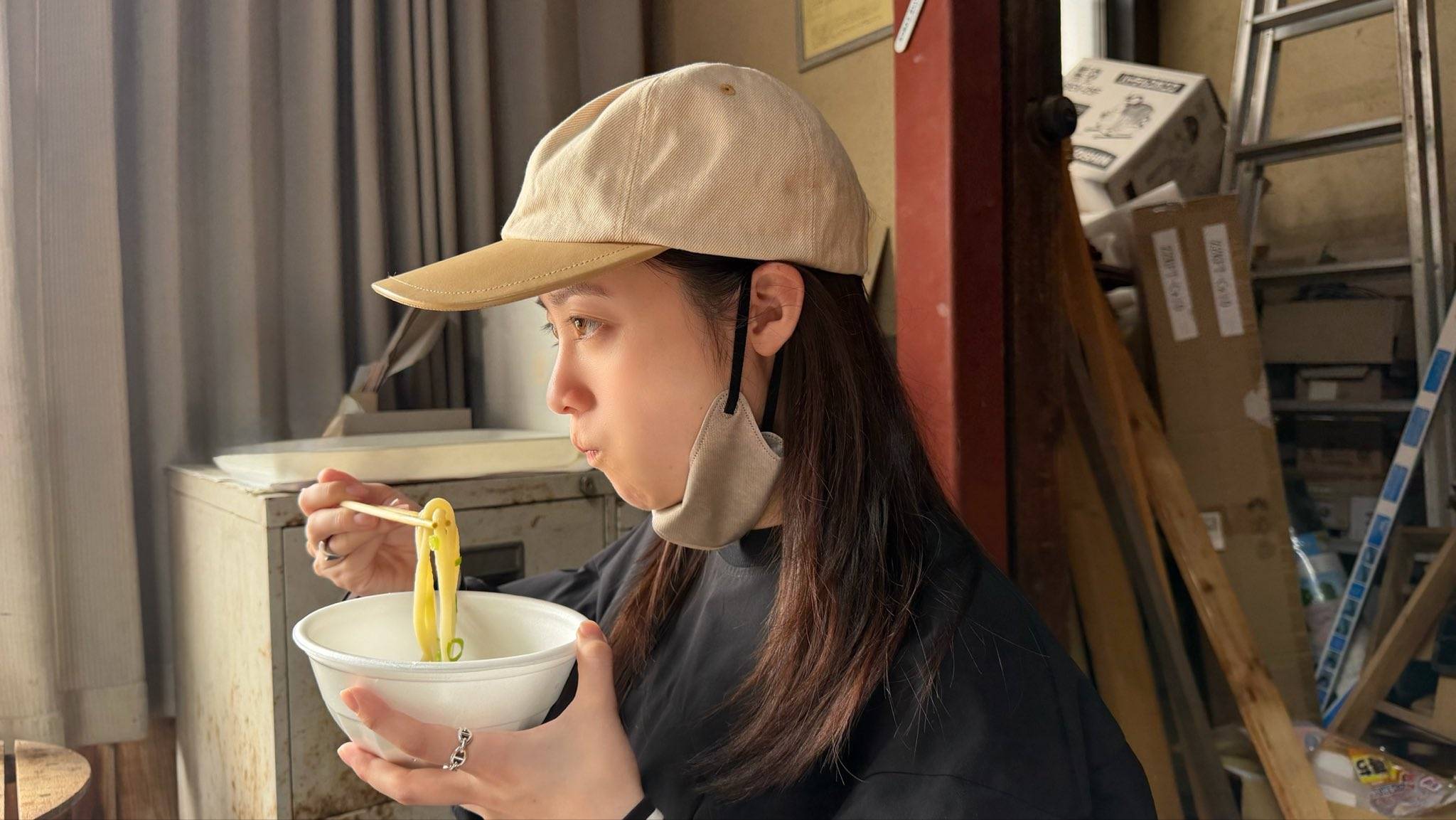 器見ただけで分かるの地元民すぎる」次々と特定が！橋本環奈〝家族旅行