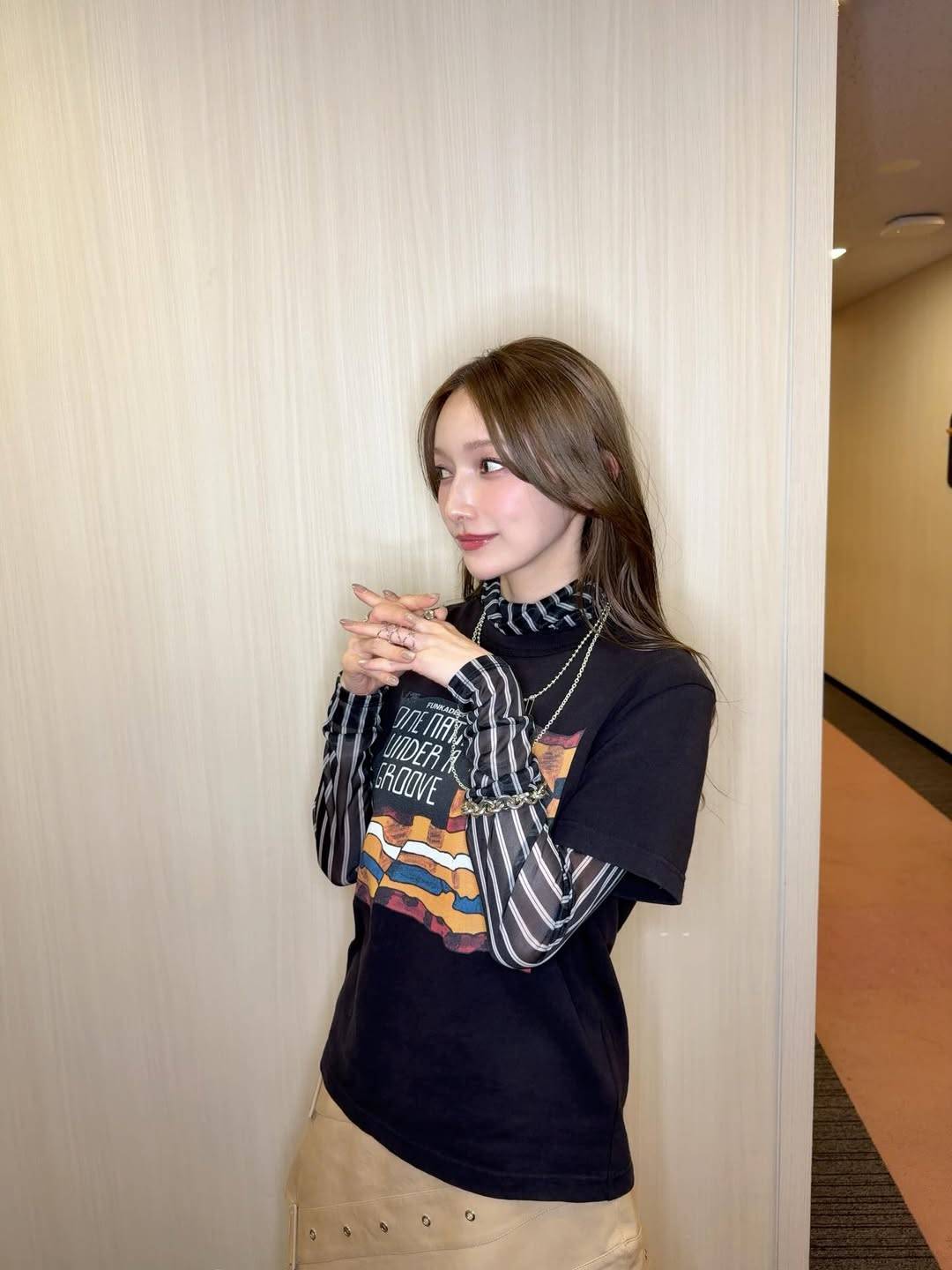 同性でもドキっとする」後藤真希、スカートの〝裂け目〟にSNS騒然