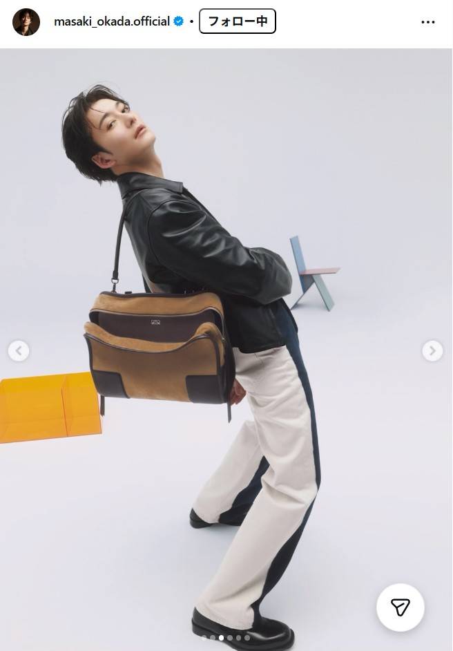 雰囲気一変〟が話題の岡田将生(後ろ)。写真は妻の高畑充希と｜「奥さん