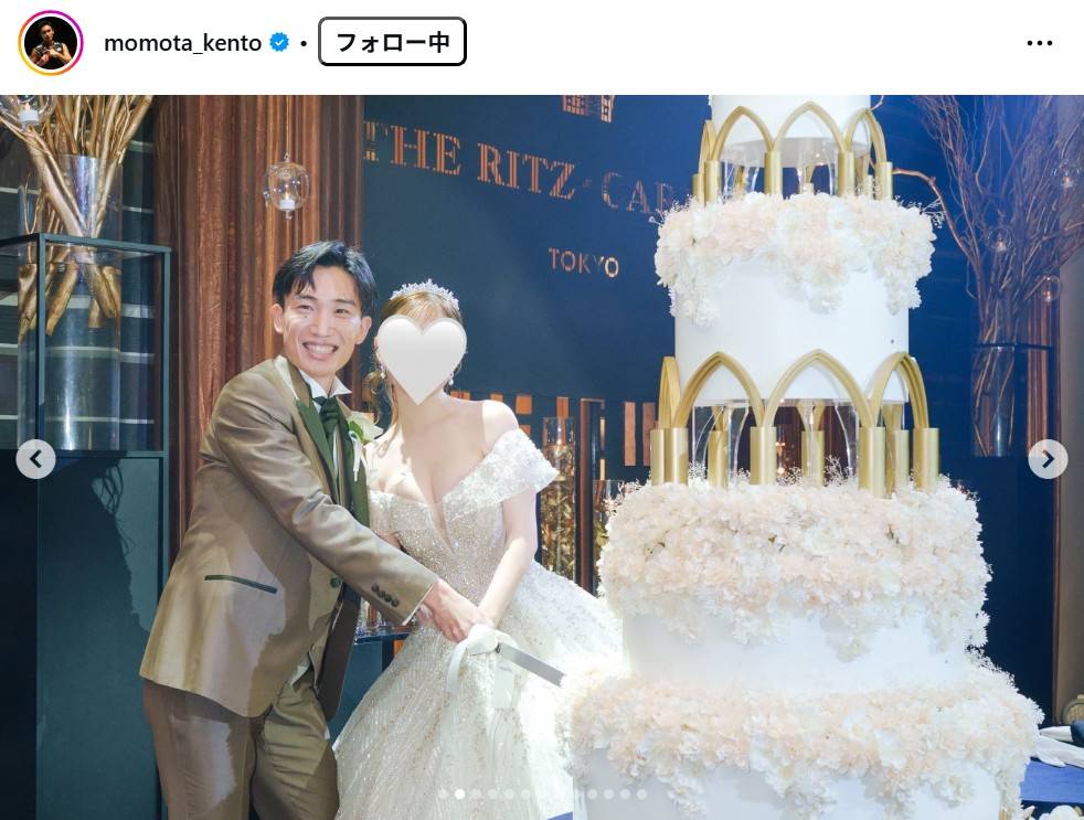 「格別の美しさで、涙が…」バドミントン桃田賢斗、結婚式ショット公開!〝妻のウェディング姿〟に反響続々「すんごいドレスやな」「目のやりどころに