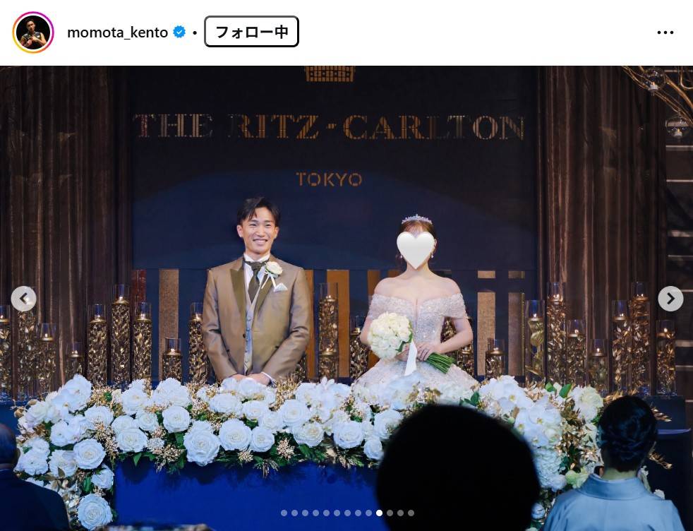 「格別の美しさで、涙が…」バドミントン桃田賢斗、結婚式ショット公開!〝妻のウェディング姿〟に反響続々「すんごいドレスやな」「目のやりどころに