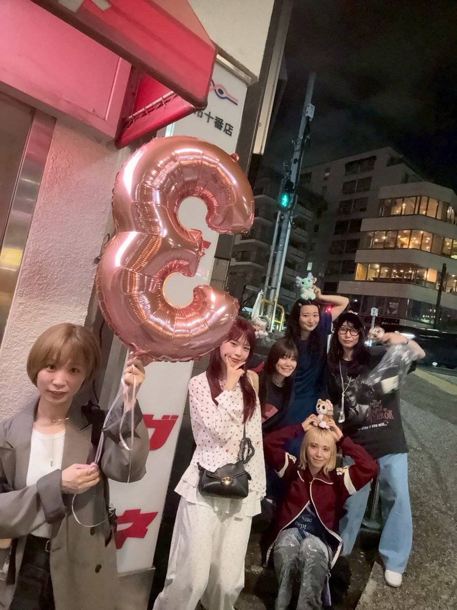 解散して3周年」BiSH元メンバー6人全員集合！仲良しショットに「BiSHだ