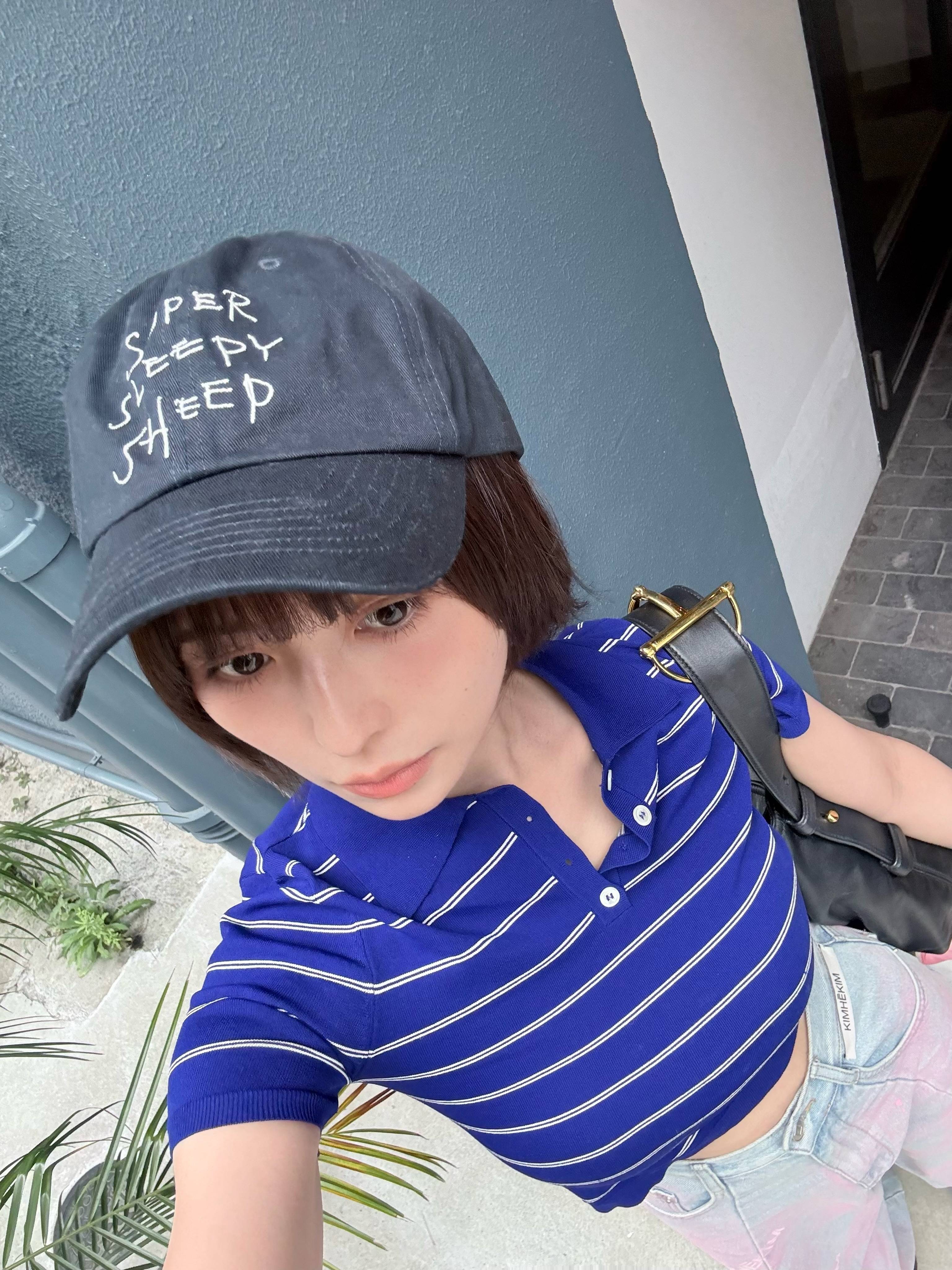 すごすぎる！」長濱ねる〝ぴたぴたトップス〟見下ろしショットに