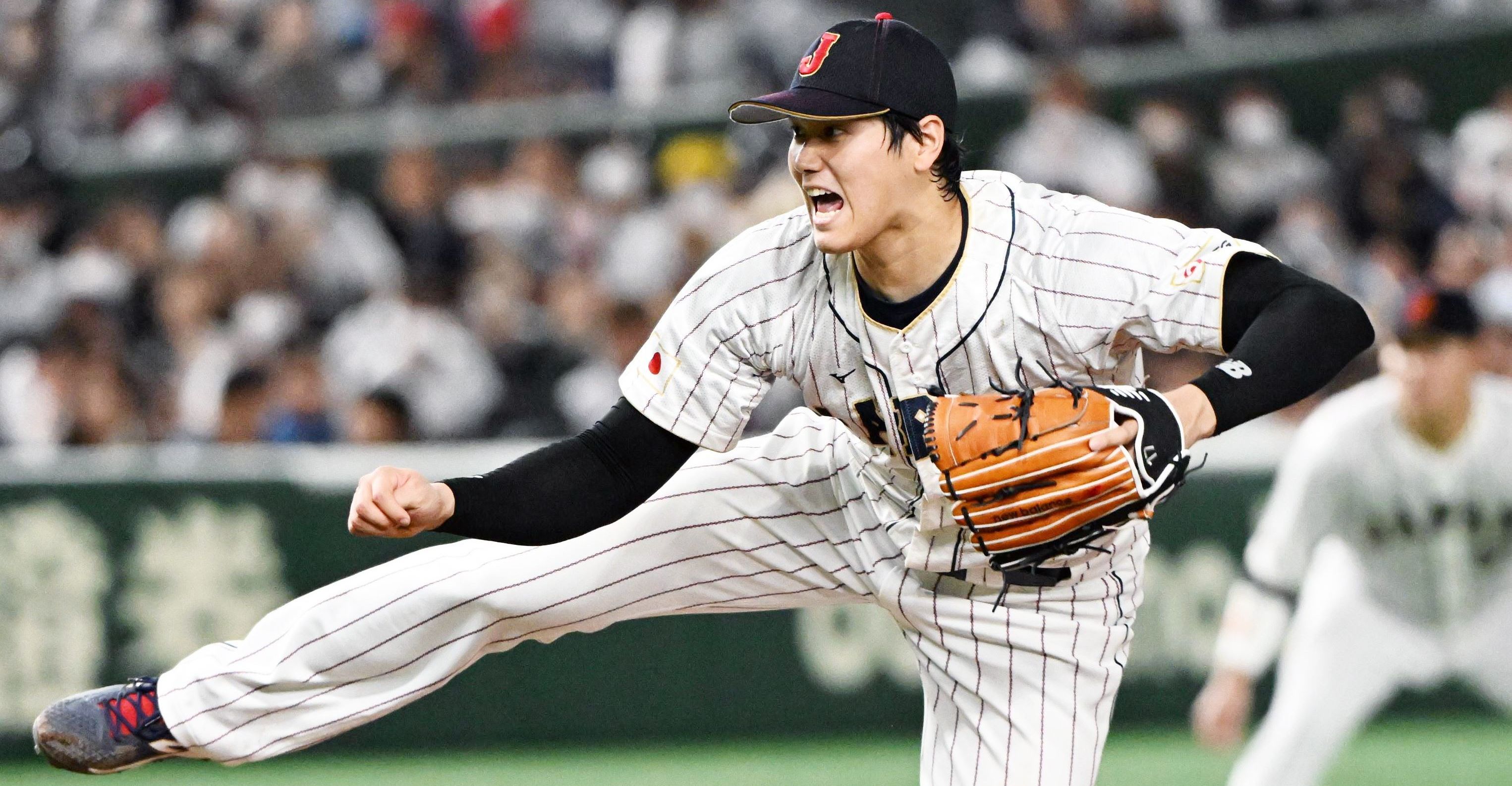 久月の兜飾り一式、大谷翔平のエンゼルがホームランの時冠る兜を思い出して、 久月の兜飾り一式、大谷翔平のエンゼルがホームランの時冠る兜を